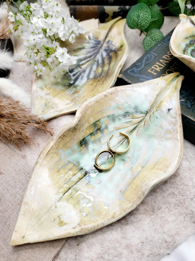 hosta leaf dish