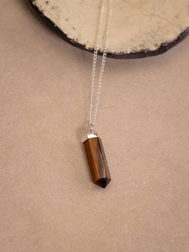 Tiger's Eye Point Necklace