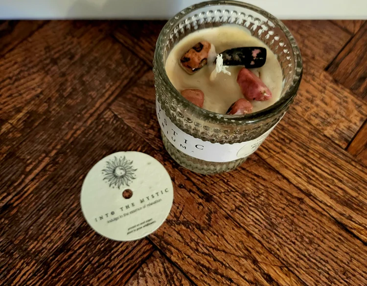 rhodonite crystal candle
